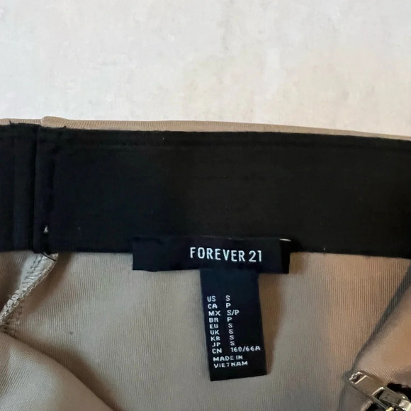 Women’s Beige Nude Leggings With Zip Accents On The Sides Size S Forever 21 - Picture 9 of 11